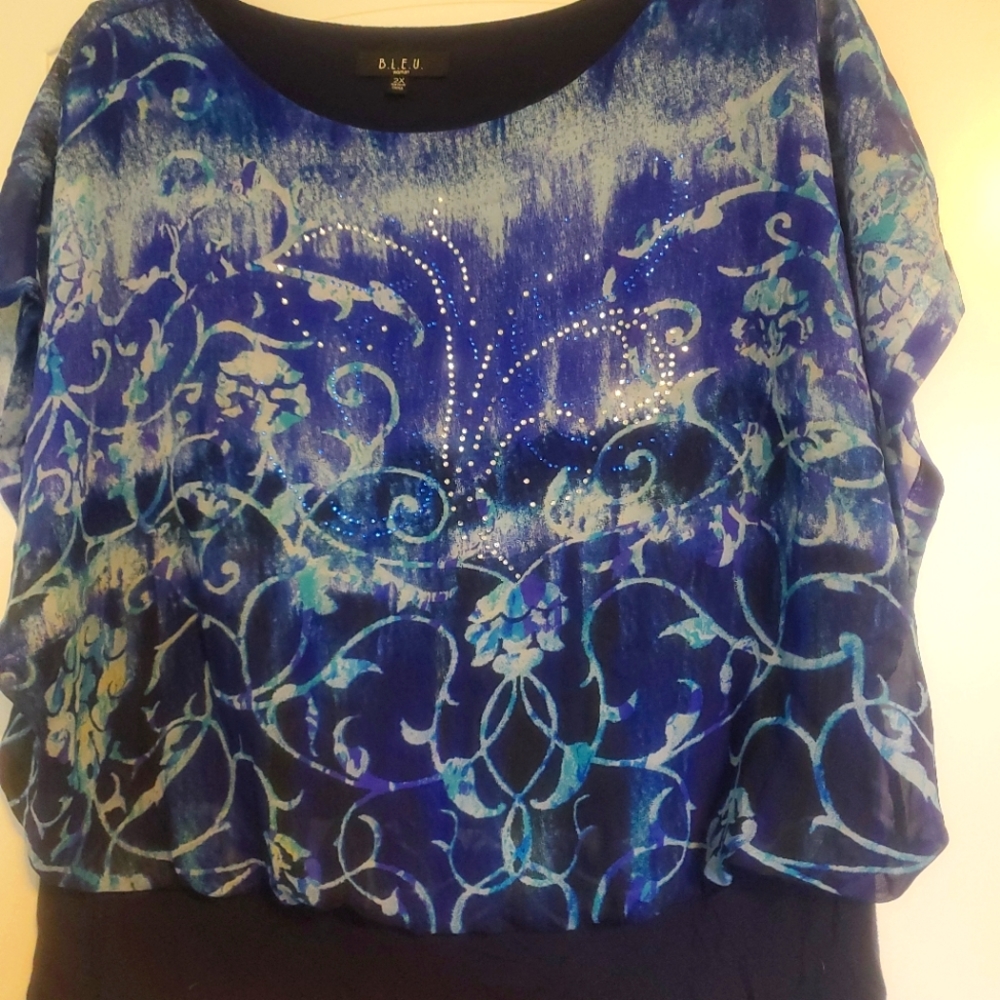 B.L.E.U woman blue sparkle top.SZ 2X